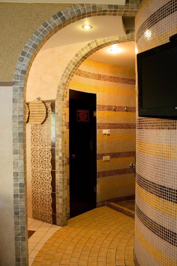 Hotel Aqvium à Dnipro Extérieur photo