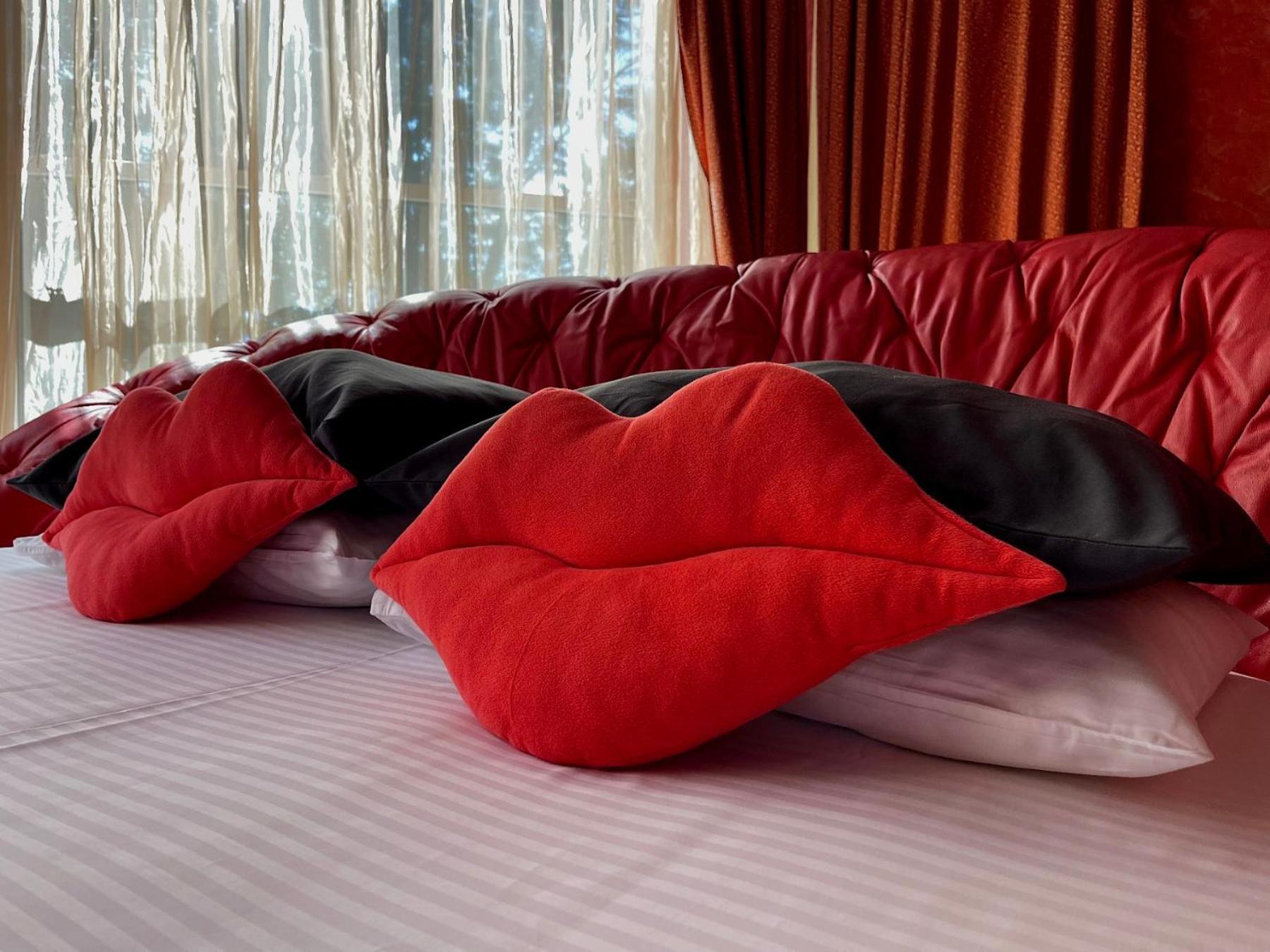 Hotel Aqvium à Dnipro Extérieur photo