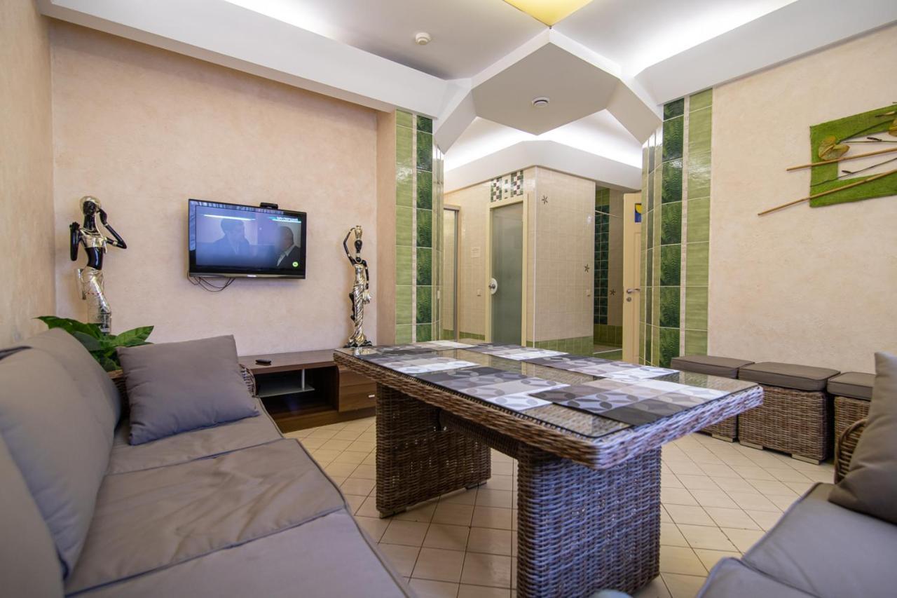 Hotel Aqvium à Dnipro Extérieur photo